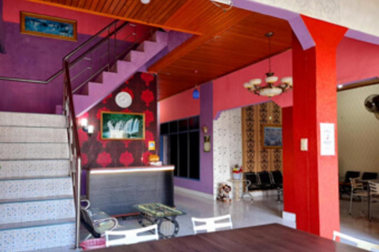 Hotel Rosichan Bau Bau Mitra Reddoorz Bau-Bau Exterior foto